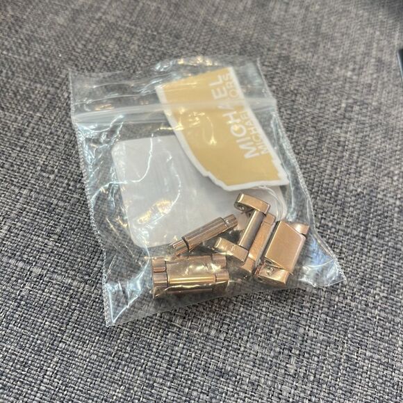 Parker Multi-Function Quartz Artificial MOP Dial Ladies Watch
MK5616 - Picture 6 of 6